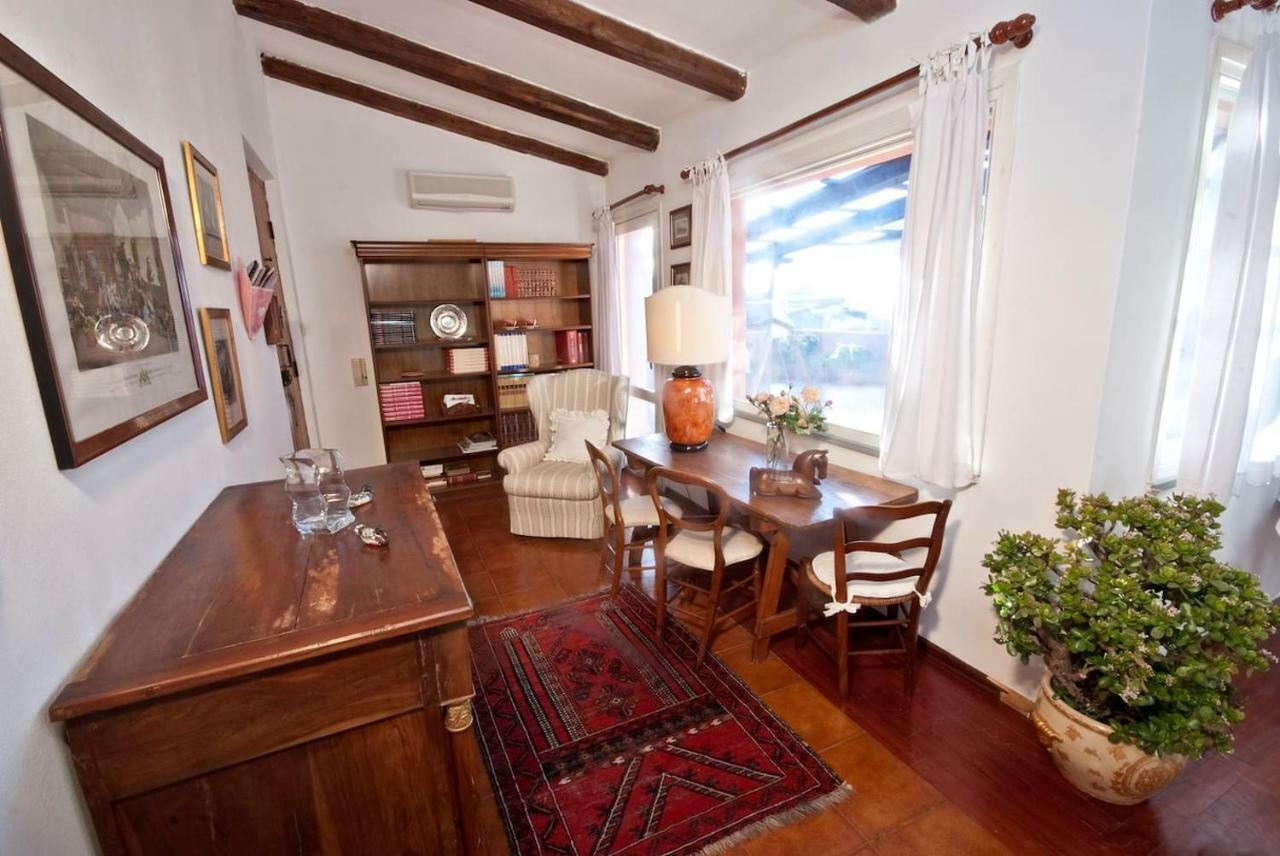 オリスターノAttico In Centro Con Vista Della Torre - Cozy Penthouse Facing To The Towerアパートメント エクステリア 写真