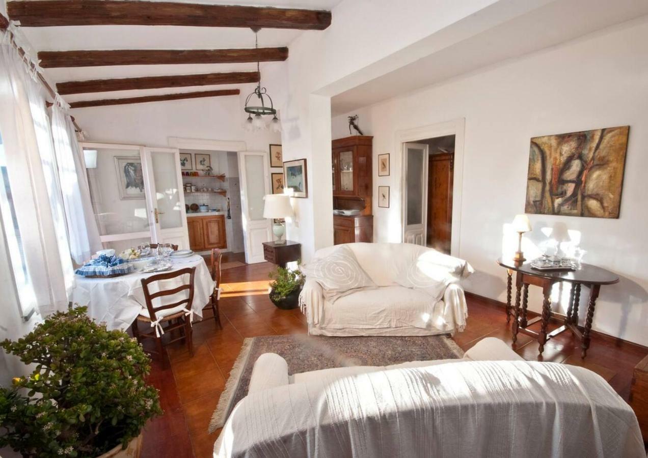 オリスターノAttico In Centro Con Vista Della Torre - Cozy Penthouse Facing To The Towerアパートメント エクステリア 写真